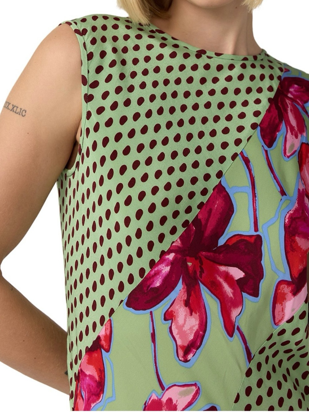 Diane Von Furstenberg Sleeveless Maxi Dress in Sage Green with Pink Floral - Picture 5 of 15